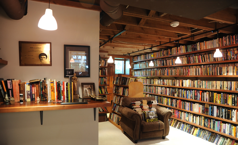 Illustration for article titled Take a Peek Inside Neil Gaiman's Library